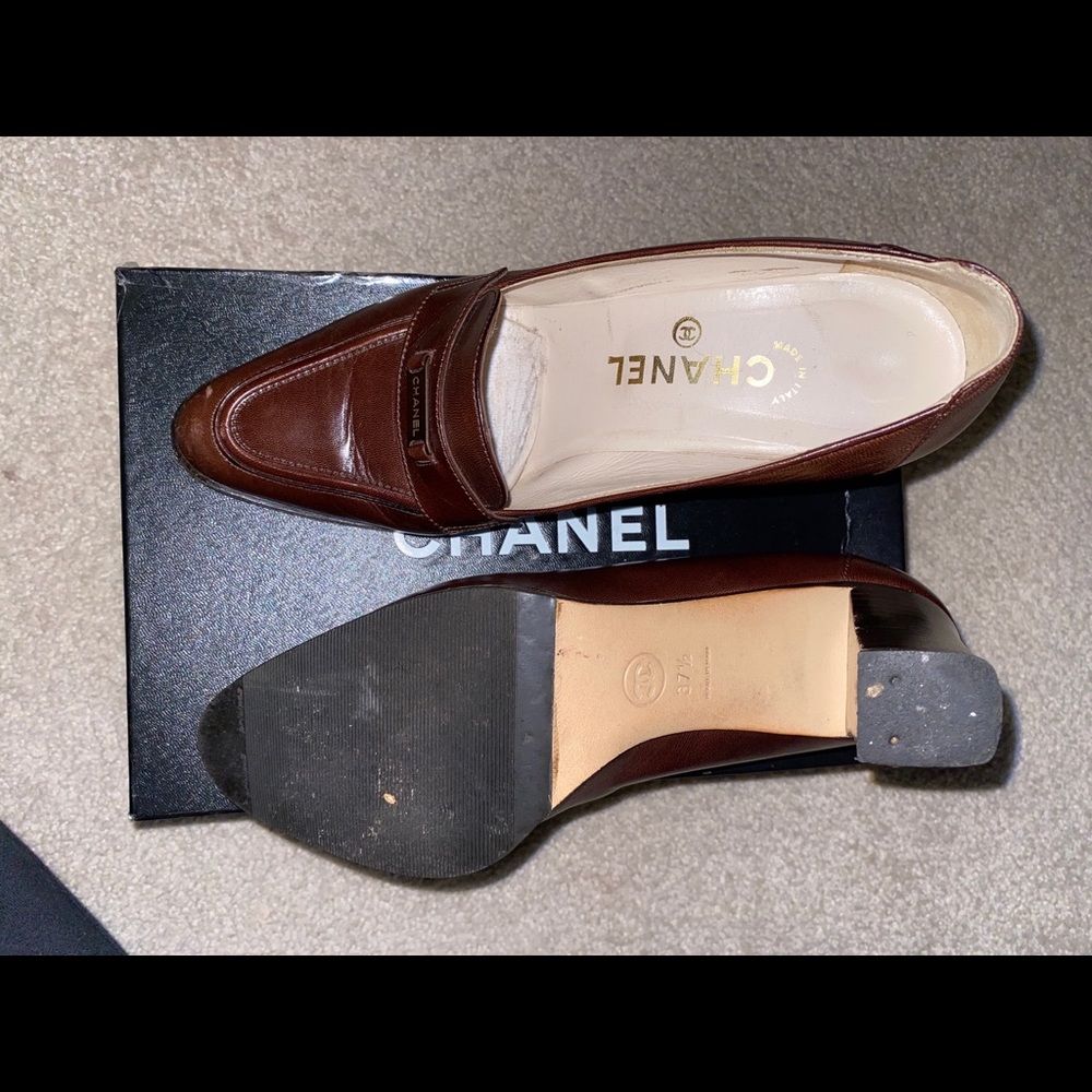 Vintage Chanel Dark Brown Pump